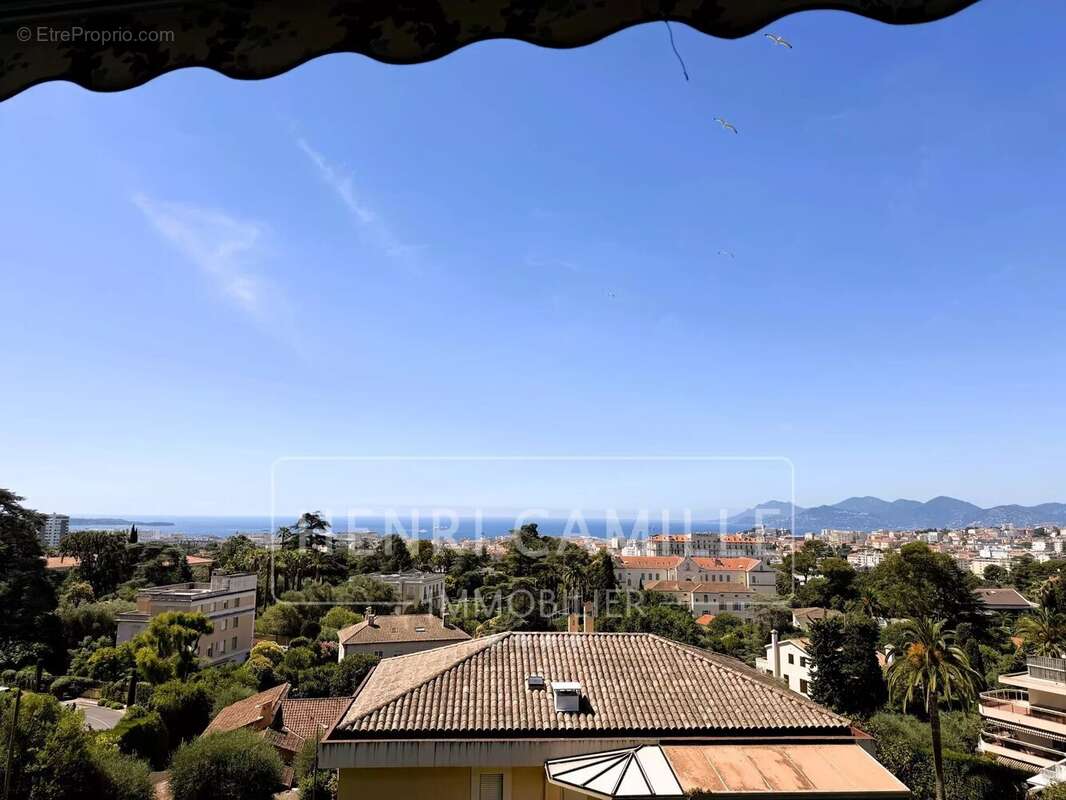 Appartement à CANNES