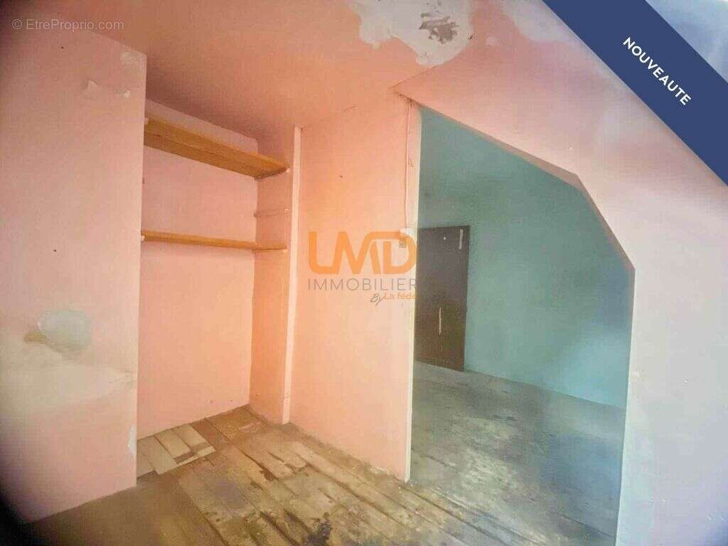 Maison à SARGE-SUR-BRAYE