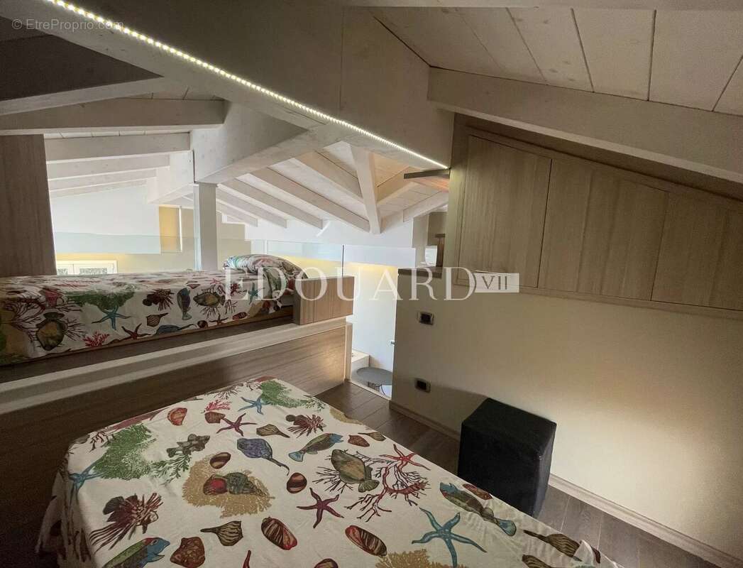 Appartement à ROQUEBRUNE-CAP-MARTIN