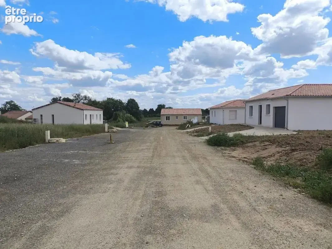 A saisir terrain à bâtir - lot 5 -ITEUIL - photo 3