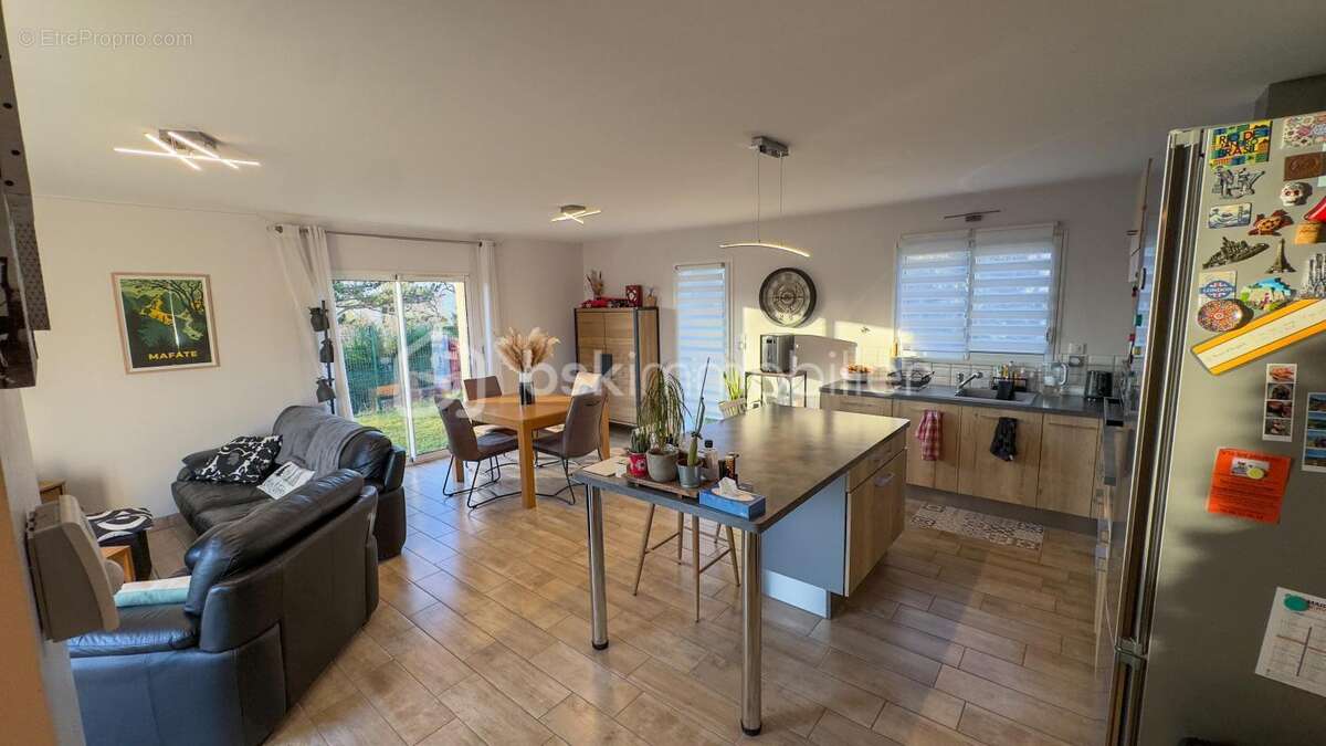 Maison à VEYRE-MONTON