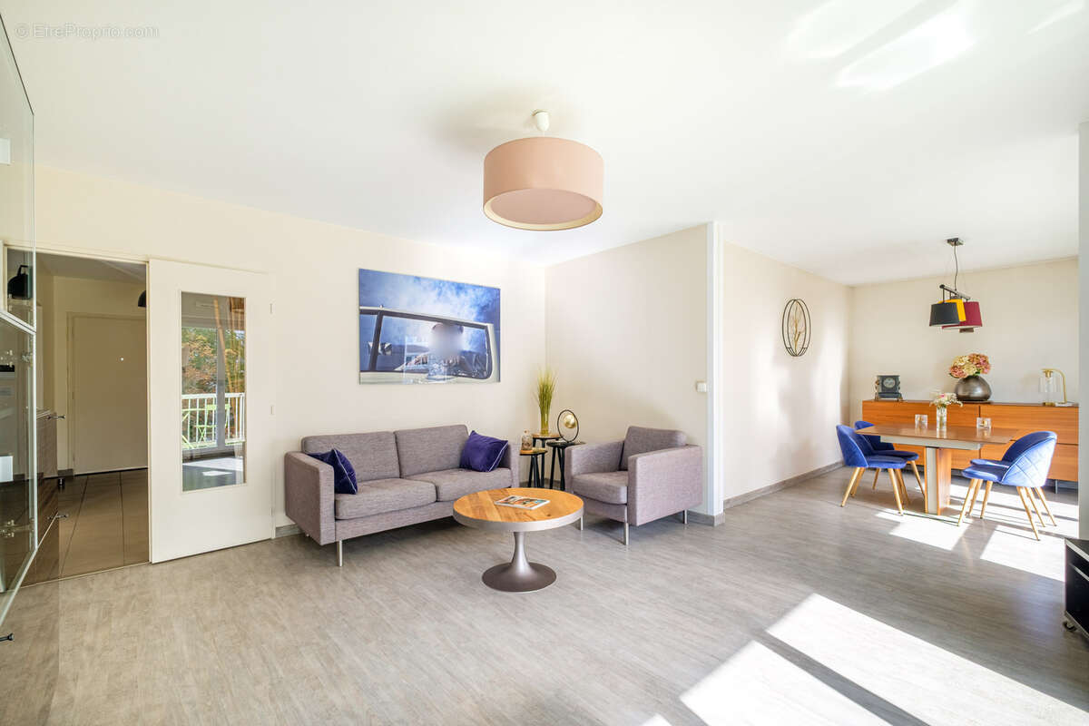 Appartement à TASSIN-LA-DEMI-LUNE