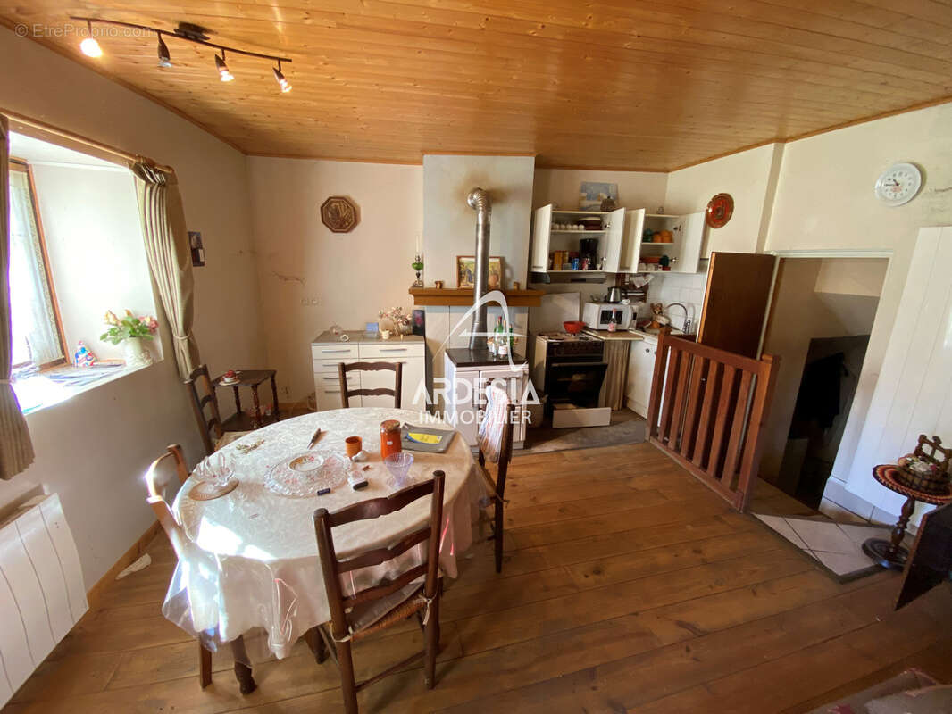 Maison à LES CHAVANNES-EN-MAURIENNE