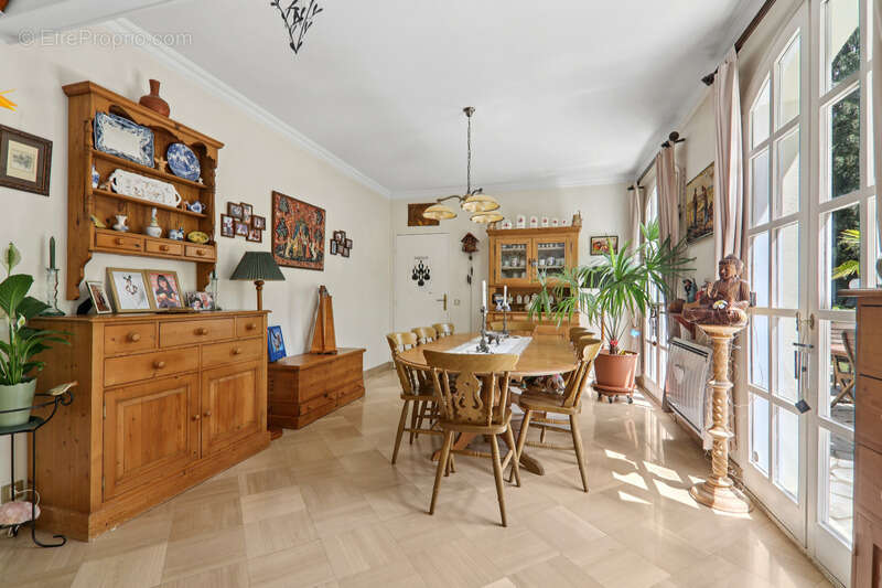 Maison à MAISONS-LAFFITTE