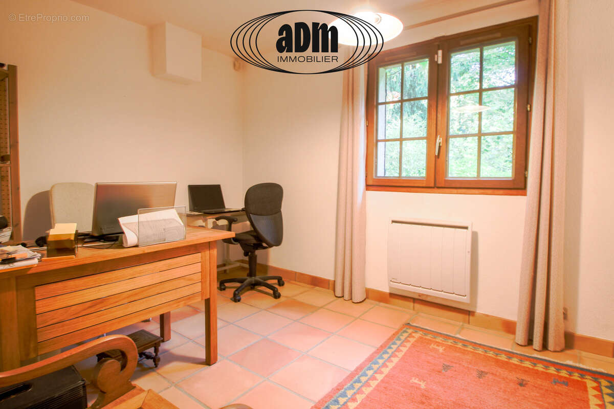 Maison à BAILLY-ROMAINVILLIERS