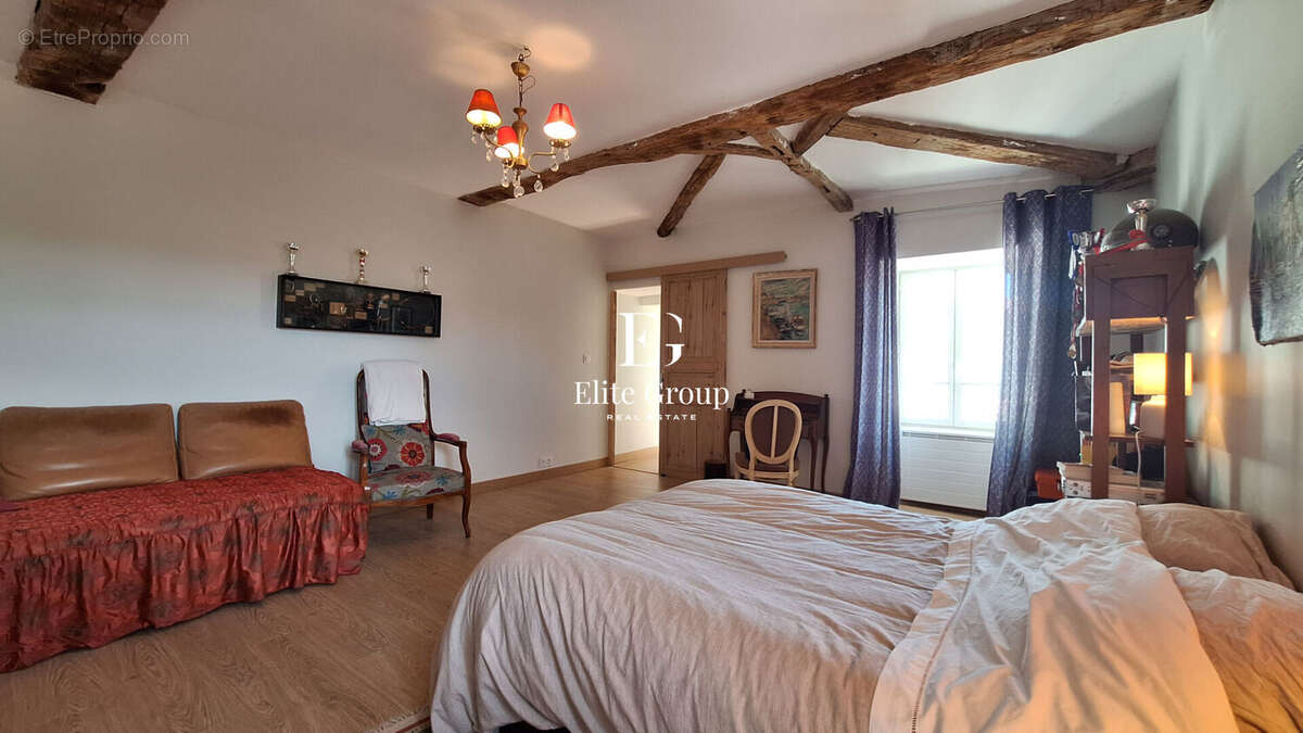 Maison à CHATEAUNEUF-SUR-CHARENTE