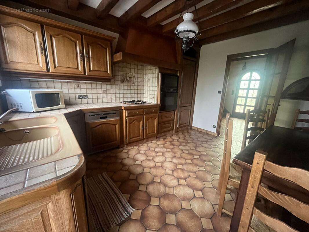 Maison sur sous sol 6 chambres  200 m2 - photo 13