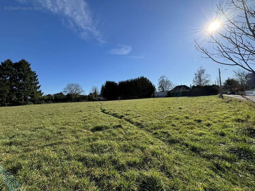 Terrain à TARBES
