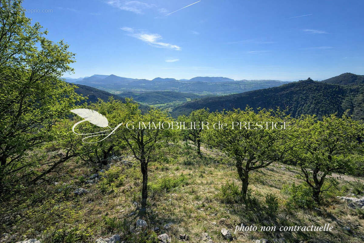 Maison à BEZAUDUN-SUR-BINE