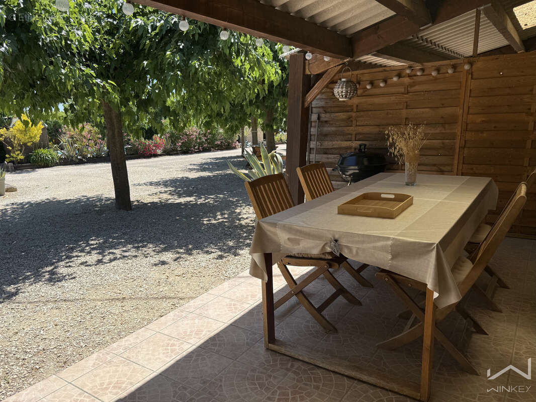 Maison à LA GARDE-ADHEMAR
