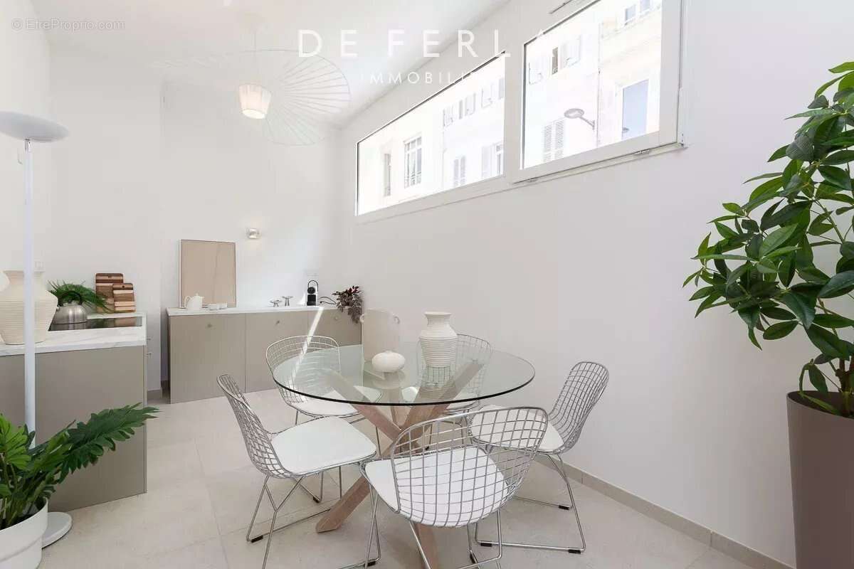 Maison à MARSEILLE-6E