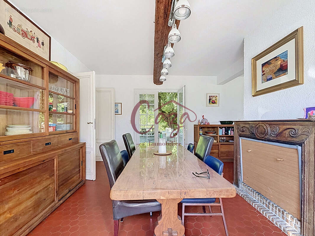 Maison Sadirac 195 m2 avec dépendance sur grand jardin avec piscine envrionement rare - photo 8