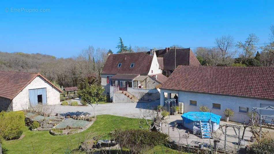 Maison à GINOUILLAC