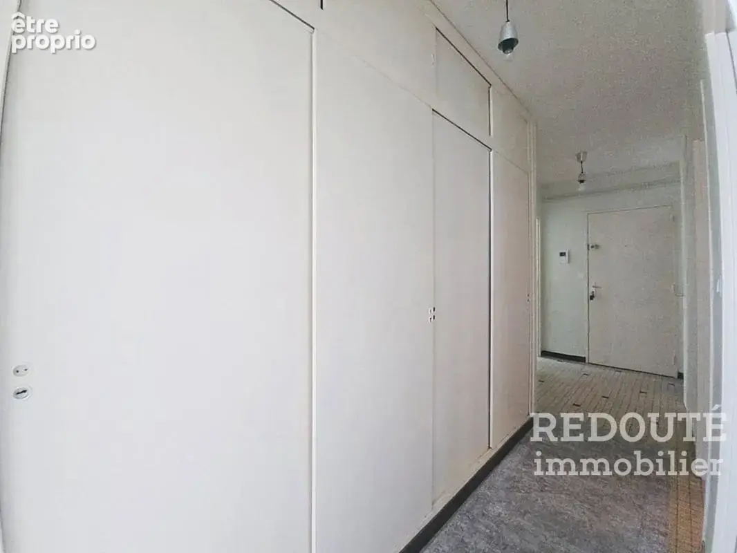 Appartement t3 bis – fagnières – balcon – parking - cave - photo 9