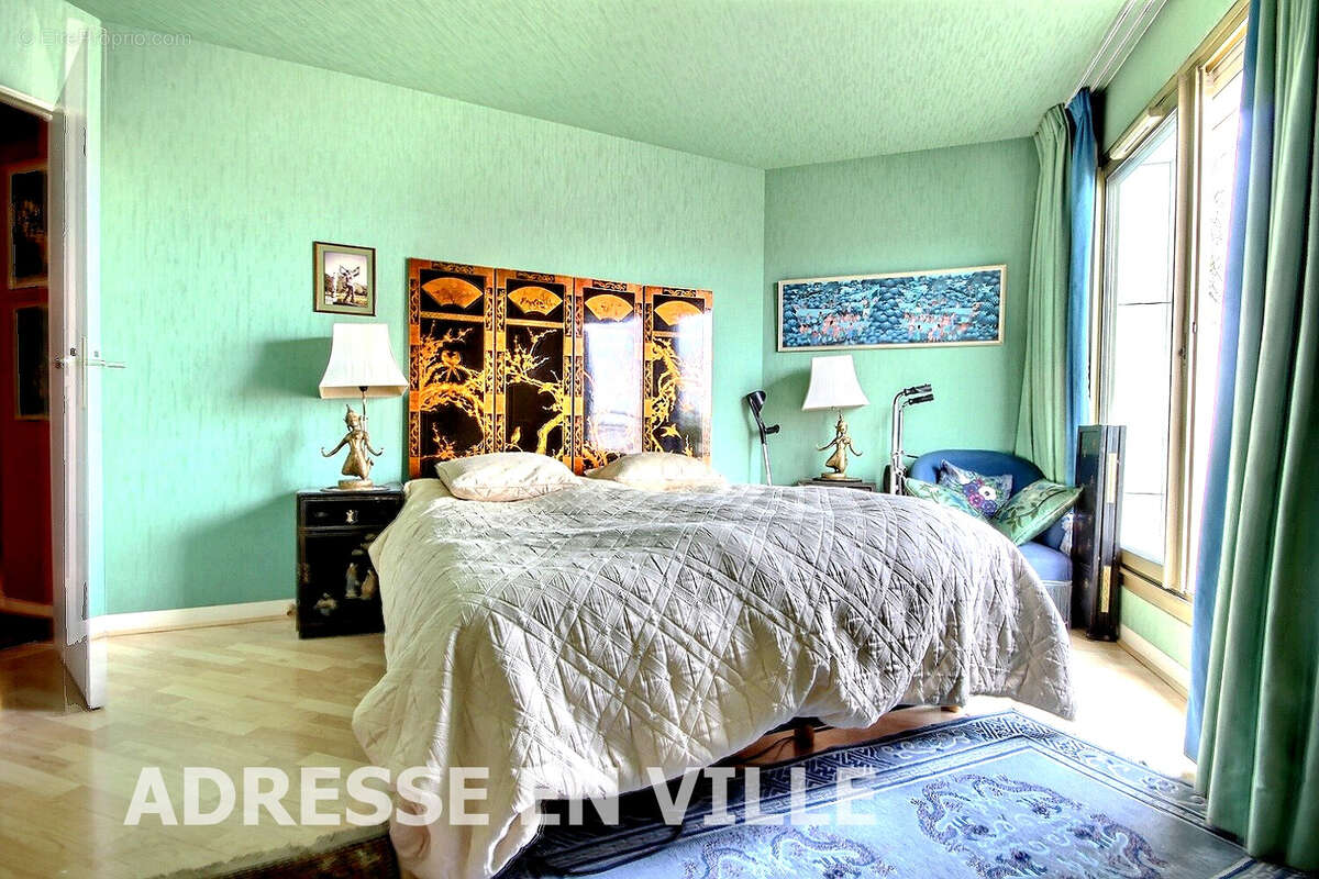 Appartement à LEVALLOIS-PERRET