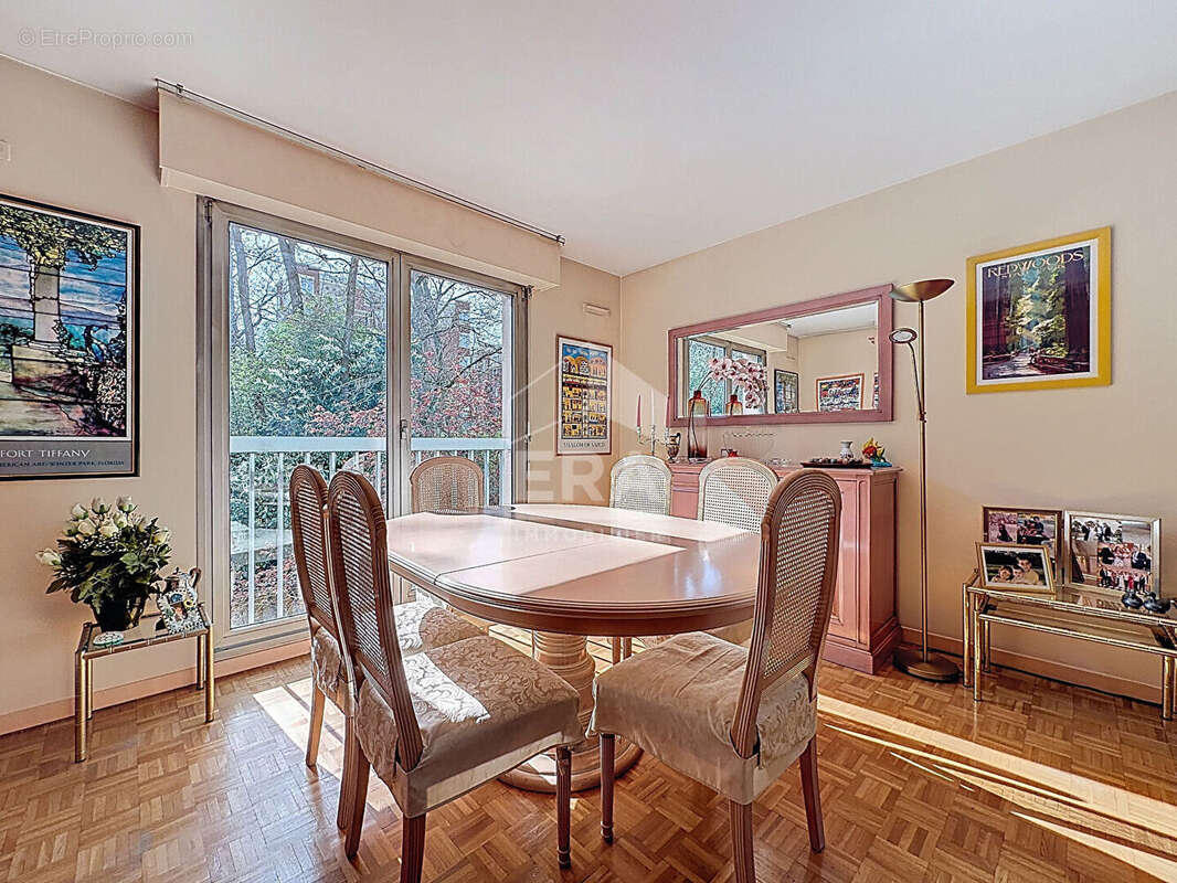 Appartement à PARIS-12E