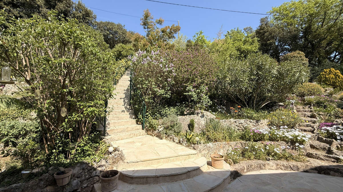 Villa 5 pièces Super Gattières - Vue Mer - photo 12