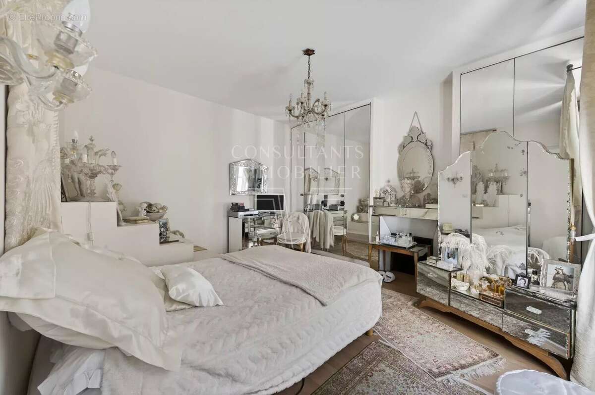 Maison à PARIS-15E