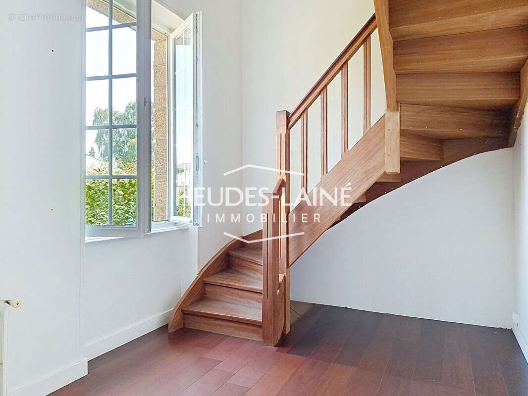 Maison 198 m2  - 6 pièces  - 50300 Avranches - photo 9