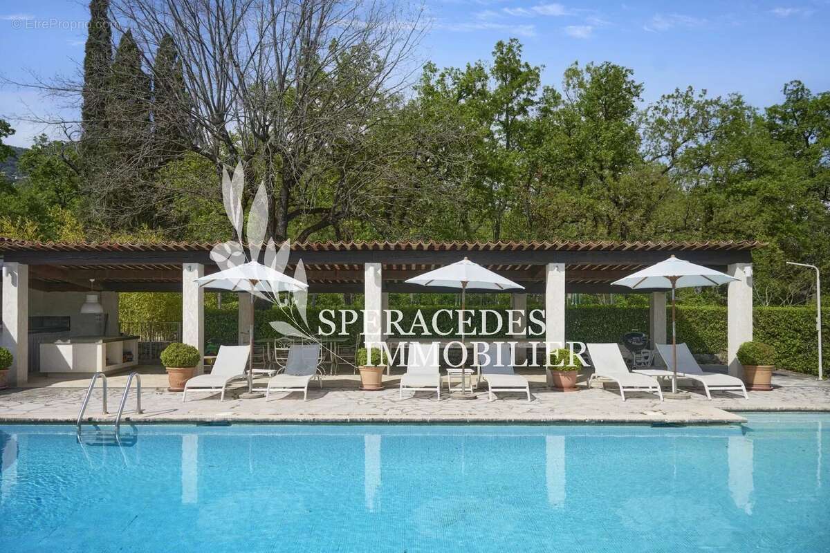 Maison à PEYMEINADE