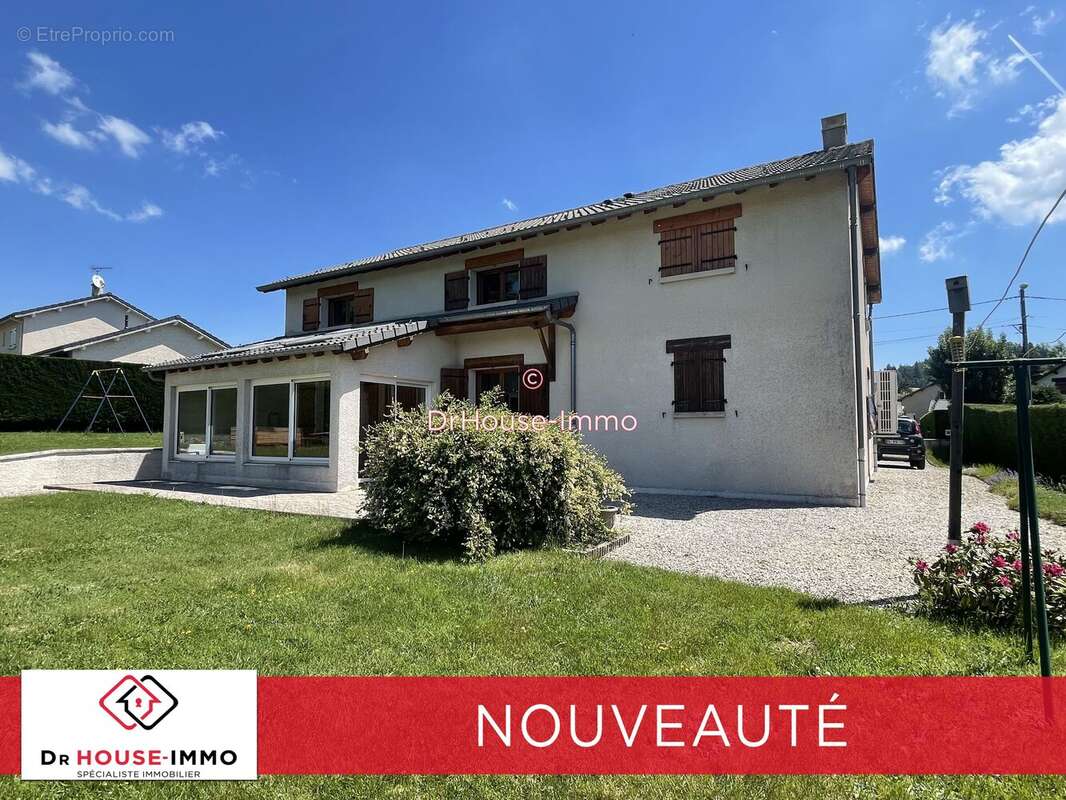 Maison à SAINT-AGREVE