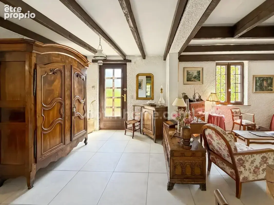CHAMPIGNEULLES – Maison de caractère avec jardin, au calme et proche de toutes les commodités - photo 3