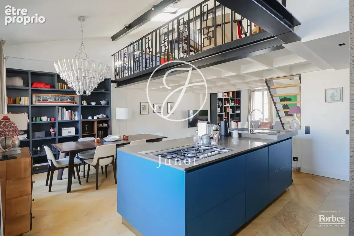 Paris 7e - GROS CAILLOU - Duplex à vendre - 4/5 pièces - 101,31m² Carrez - 131,07m² au sol - 2 chambres - 1 bureau - dernier éta - photo 4