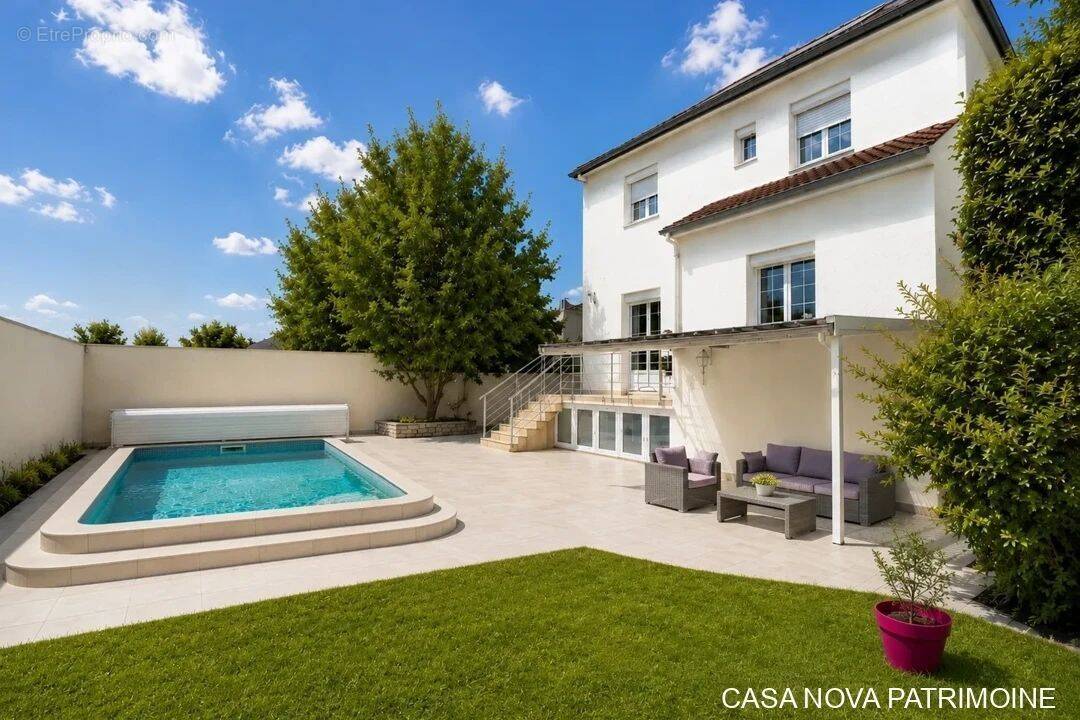 Maison à NEUILLY-PLAISANCE