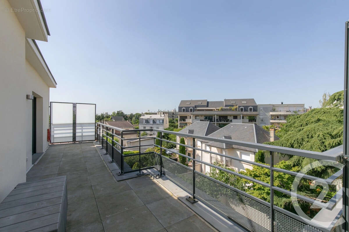 Appartement 96 m² à Saint-Maur-Des-Fosses  - photo 9
