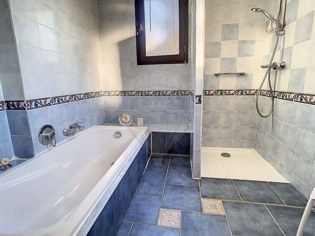 Maison à BOISSET-ET-GAUJAC