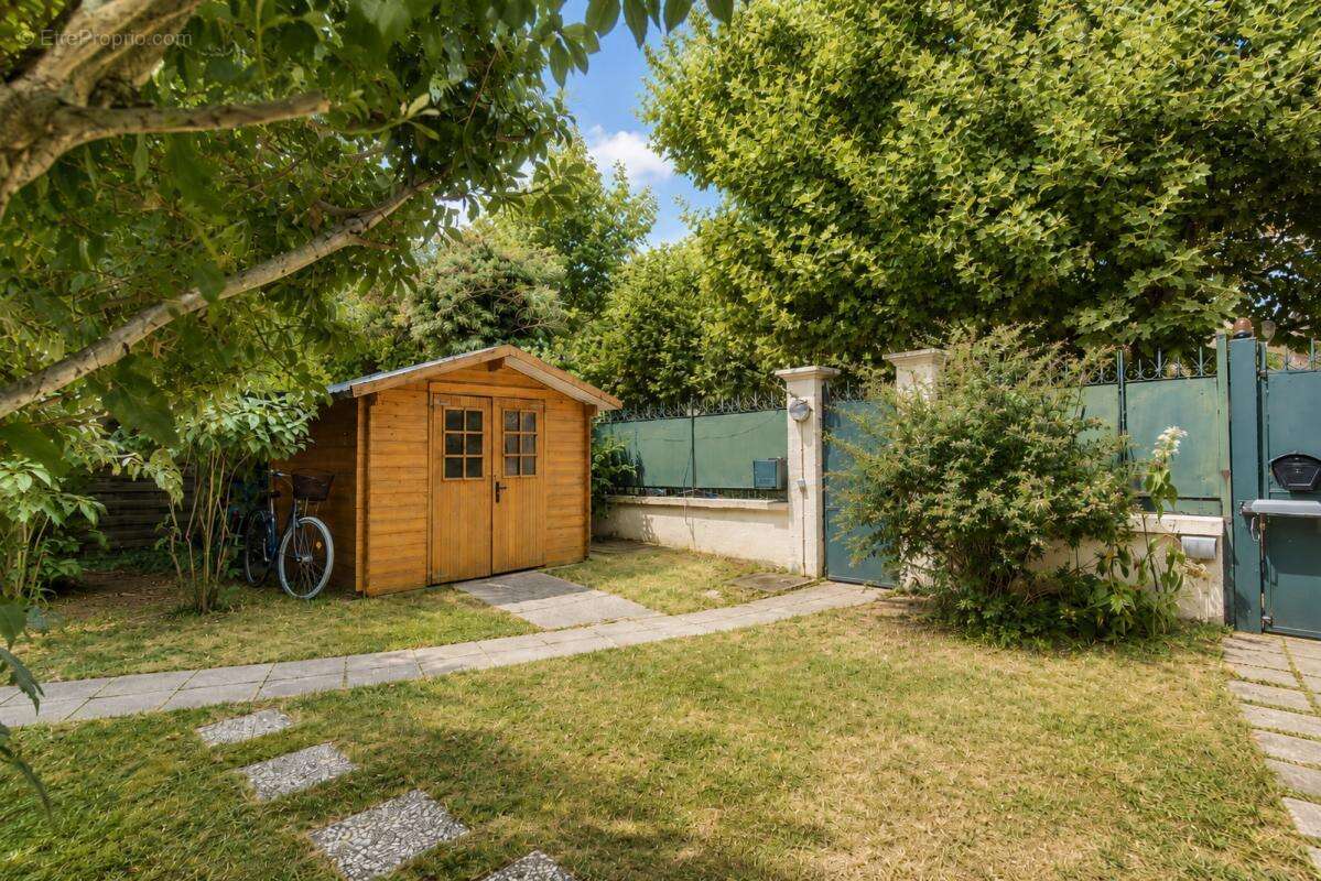 Maison 145 m² à Saint-Gratien  - photo 18