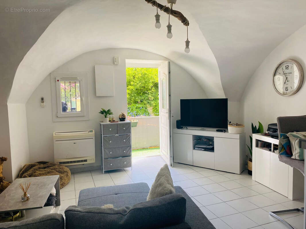 Appartement à SAINT-GENIES-DES-MOURGUES