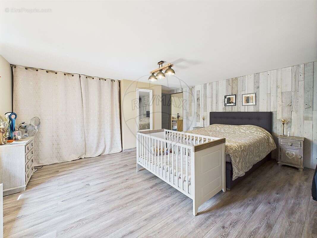 Maison à MAIRY-MAINVILLE