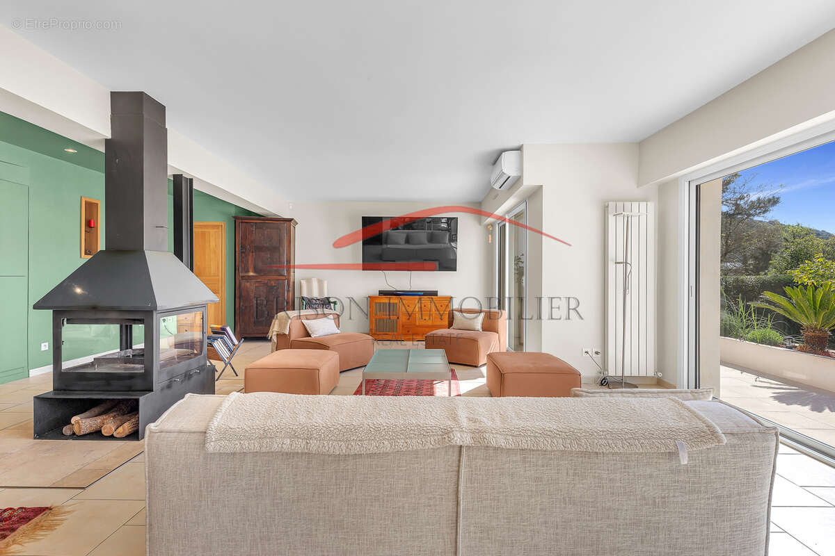 Maison à LA COLLE-SUR-LOUP