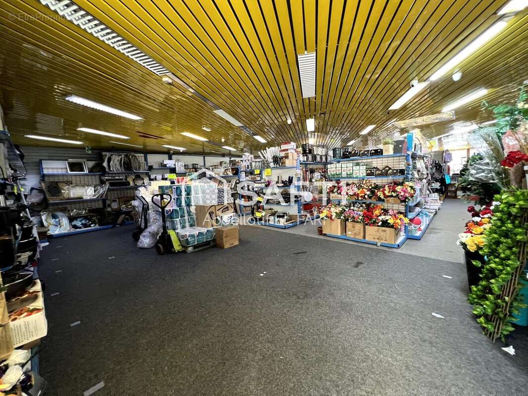 Photo 9 - Commerce à OSTRICOURT