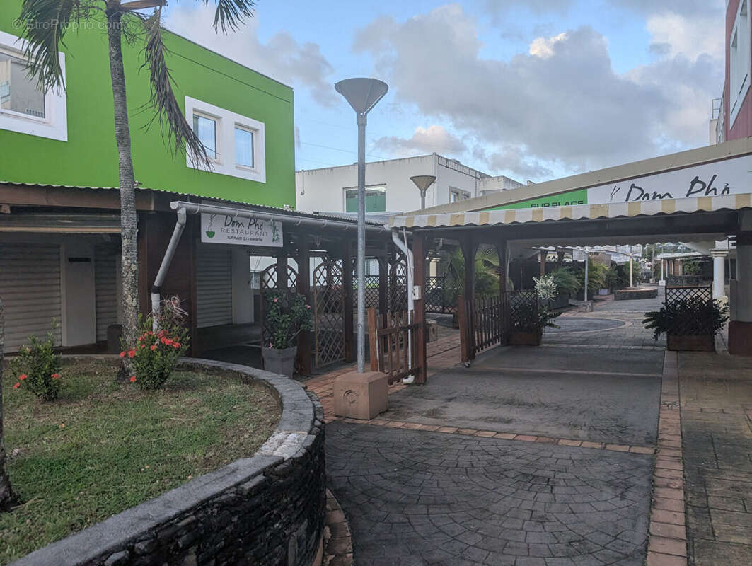 Commerce à FORT-DE-FRANCE