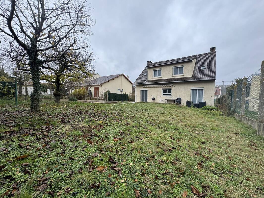 Maison à SAINTRY-SUR-SEINE