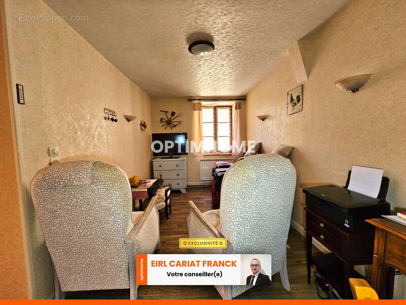 Maison à SAINT-ETIENNE-DE-FURSAC