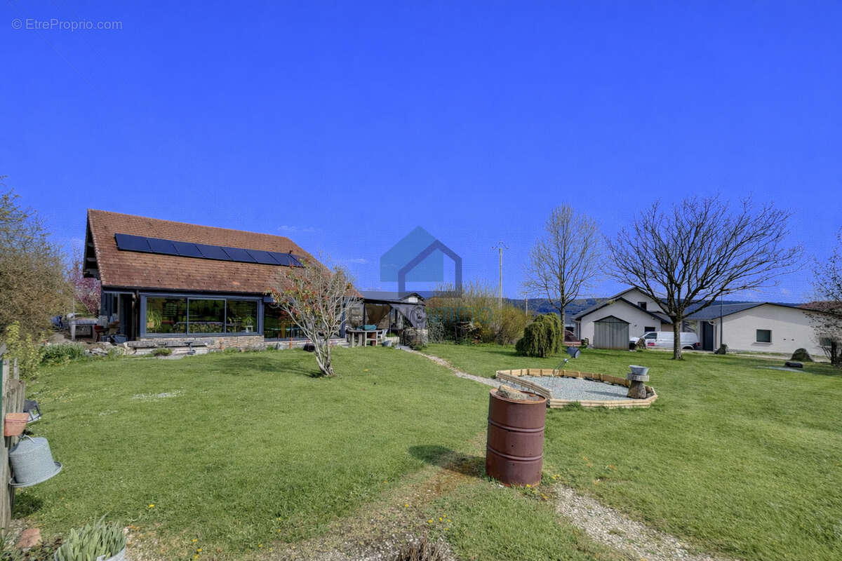 Maison à CHAMESEY
