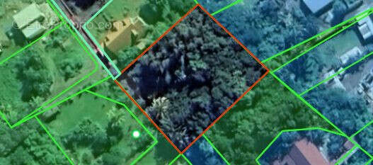 Terrain à SAINT-BENOIT