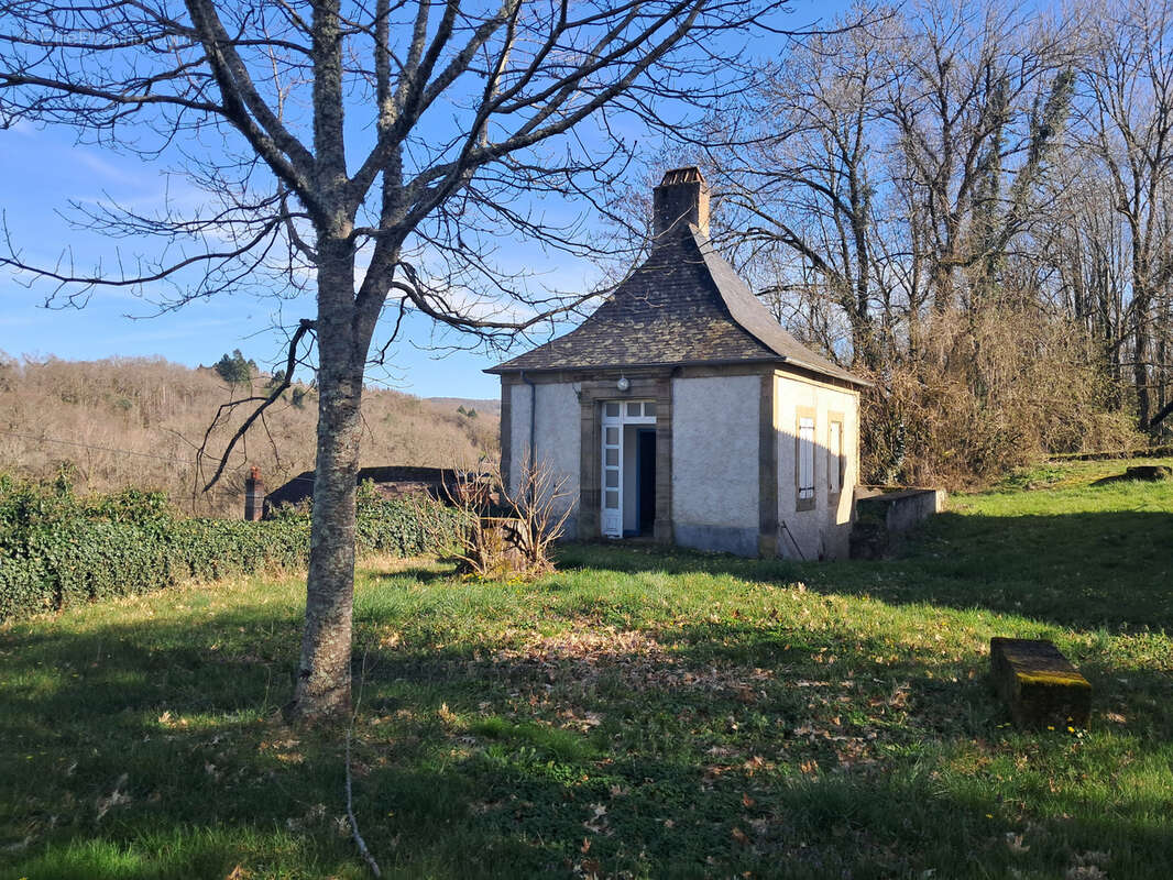 Maison à GAGNAC-SUR-CERE