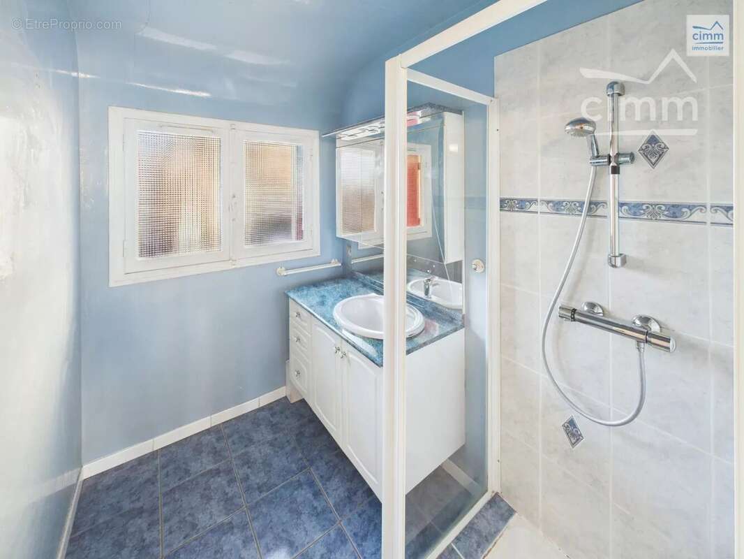 Maison à BOURG-DES-COMPTES