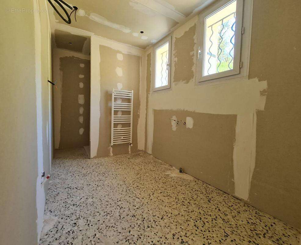 Maison à SAINT-MARTIN-DE-VALGALGUES