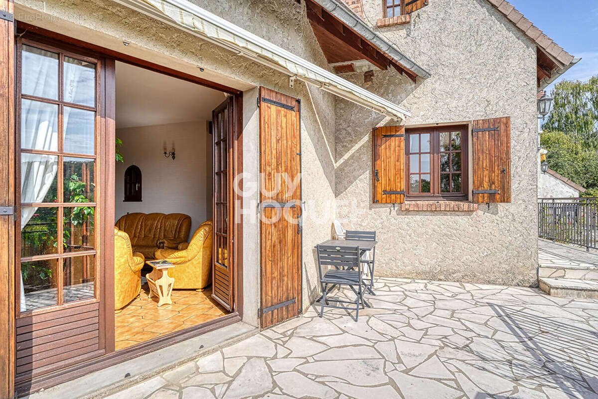 Maison à AUBERGENVILLE
