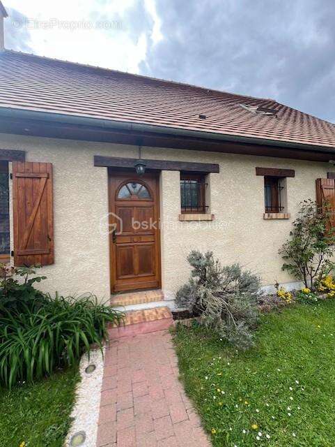 Maison à CHARS