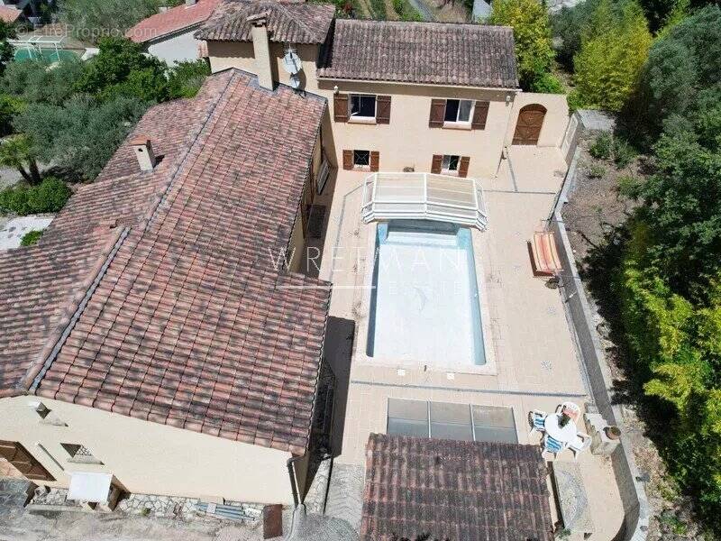 Maison à LE LUC