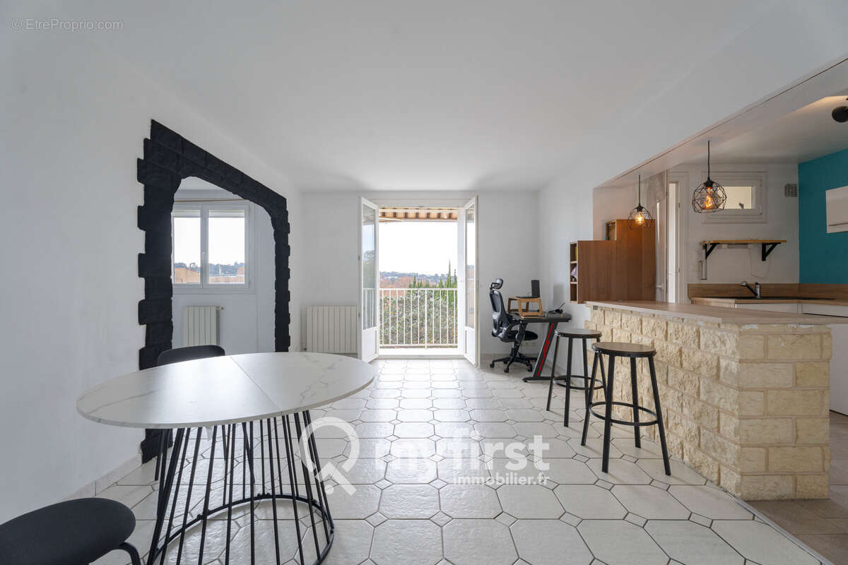 Bel appartement à la limite de la Garde sur Toulon. - photo 6