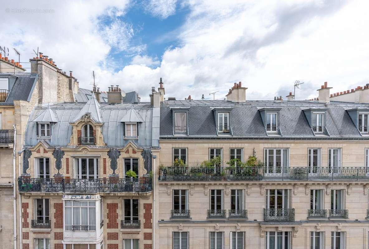 Appartement à PARIS-17E
