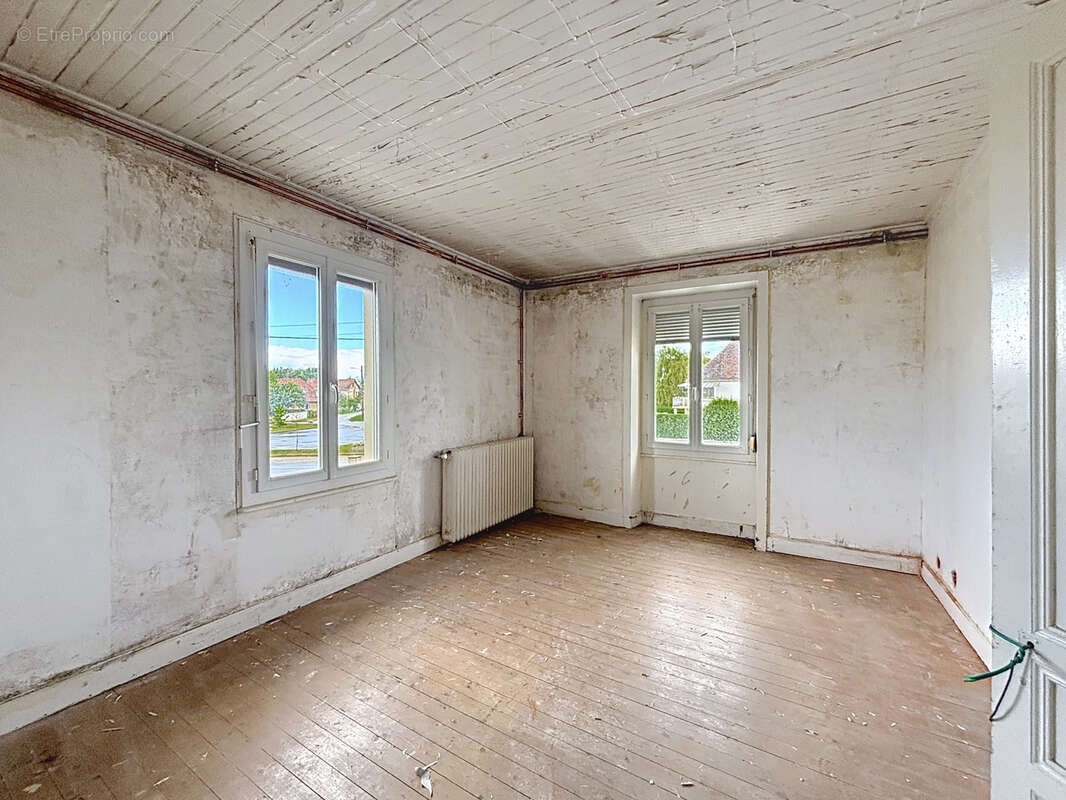 Appartement à TASSENIERES