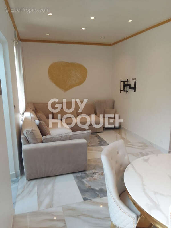 Maison à LE BLANC-MESNIL